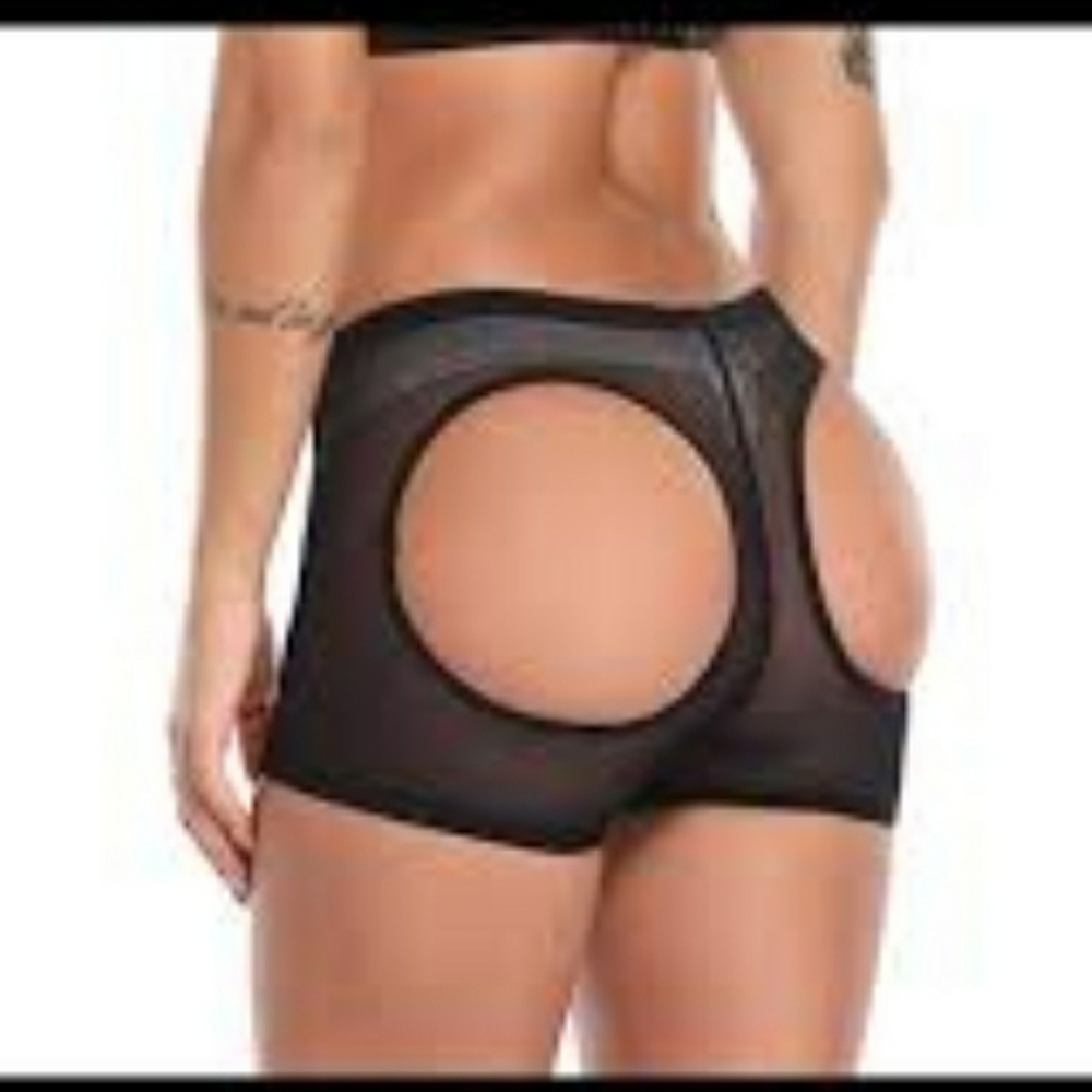 🔥CLEARANCE! NWOT! Ekouaer Butt Lift Panties